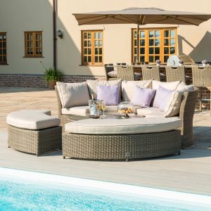 Winchester Lifestyle Suite with Rising Table