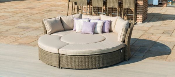 Winchester Lifestyle Suite with Rising Table - Image 2