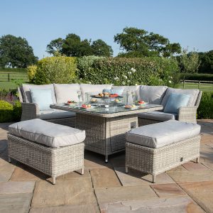 Oxford Royal Corner Dining with Fire Pit